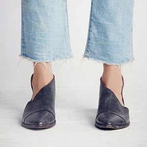Free People Royale Flat